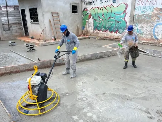 Projeto e Construção de UVR Jardim Colombo - Piso e instalações - registro 19